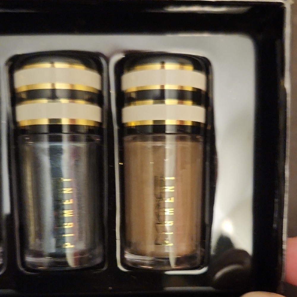 MAC Cosmetics Nocturnals Pigment and Glitter Set - Picture 3 of 5